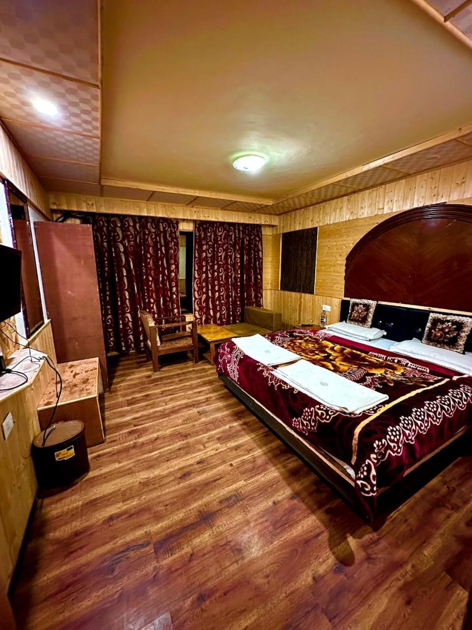 River Edge Hotel Pahalgam