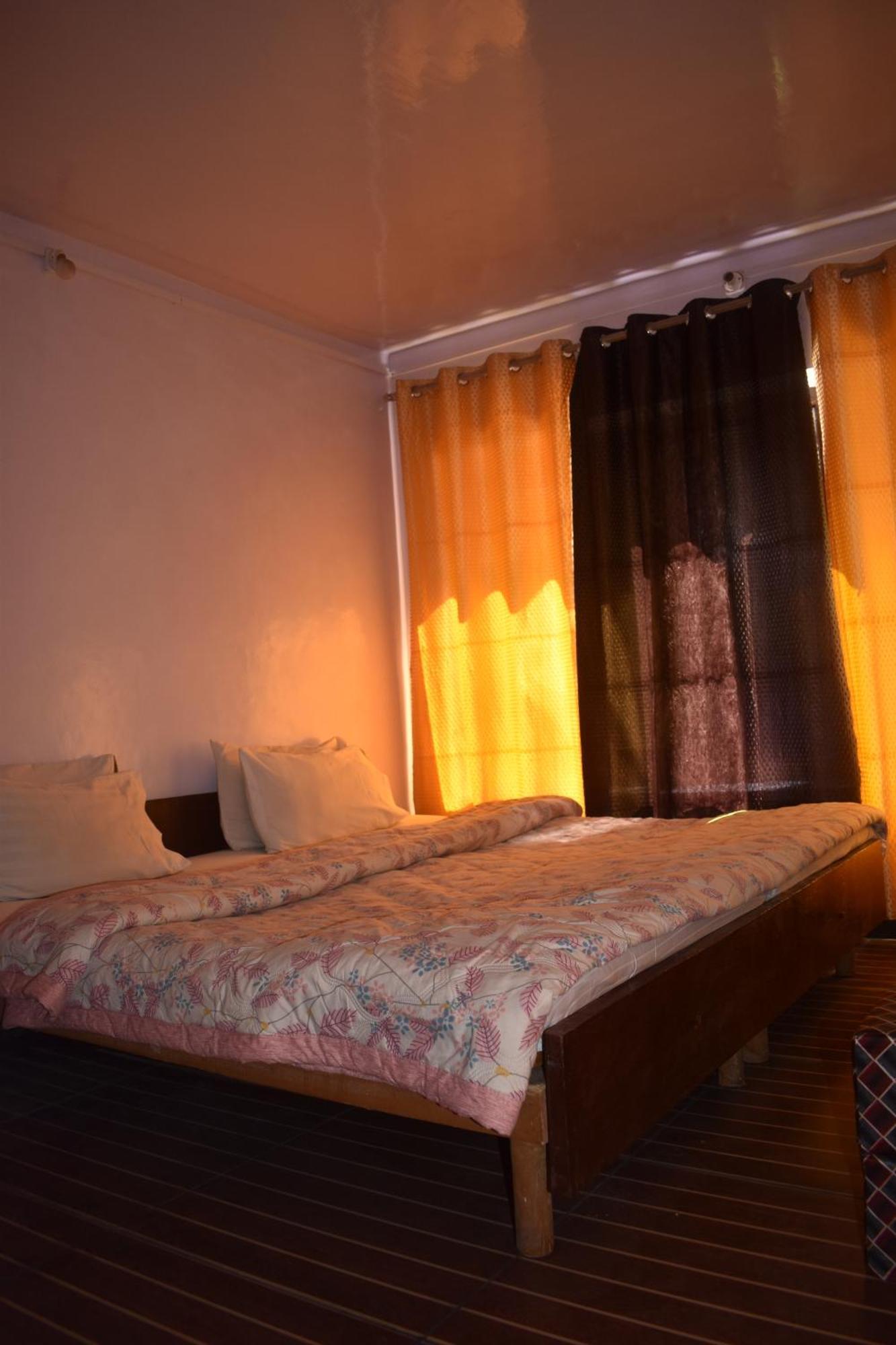 Raja Jammu And Kashmir India Hotel
