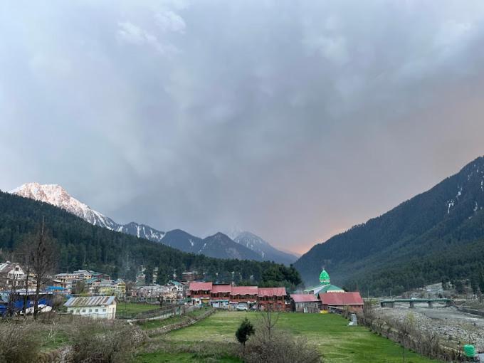 The Quiet Hotel Pahalgam