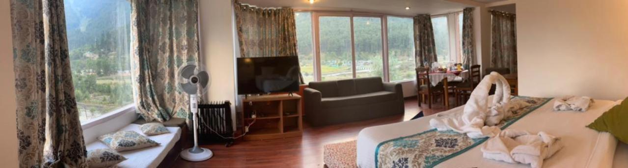 The Quiet Pahalgam