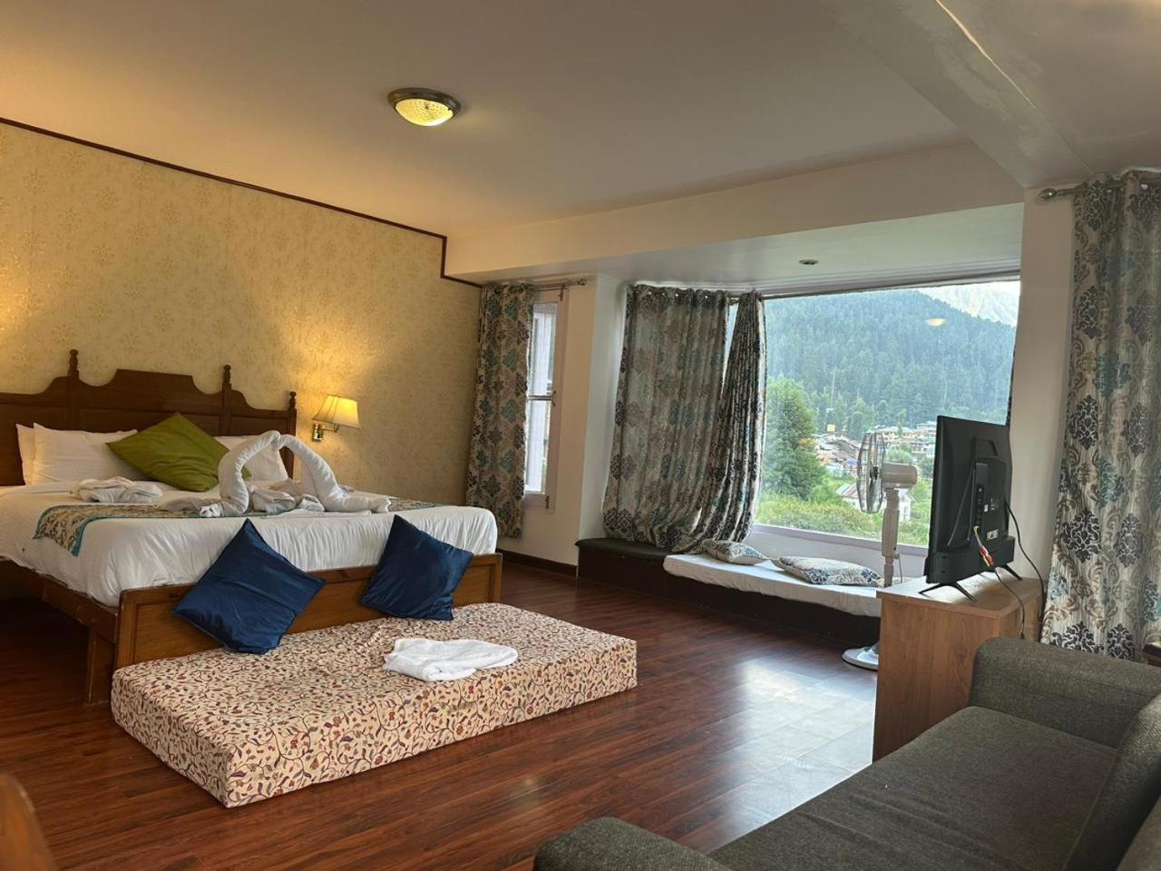The Quiet Pahalgam