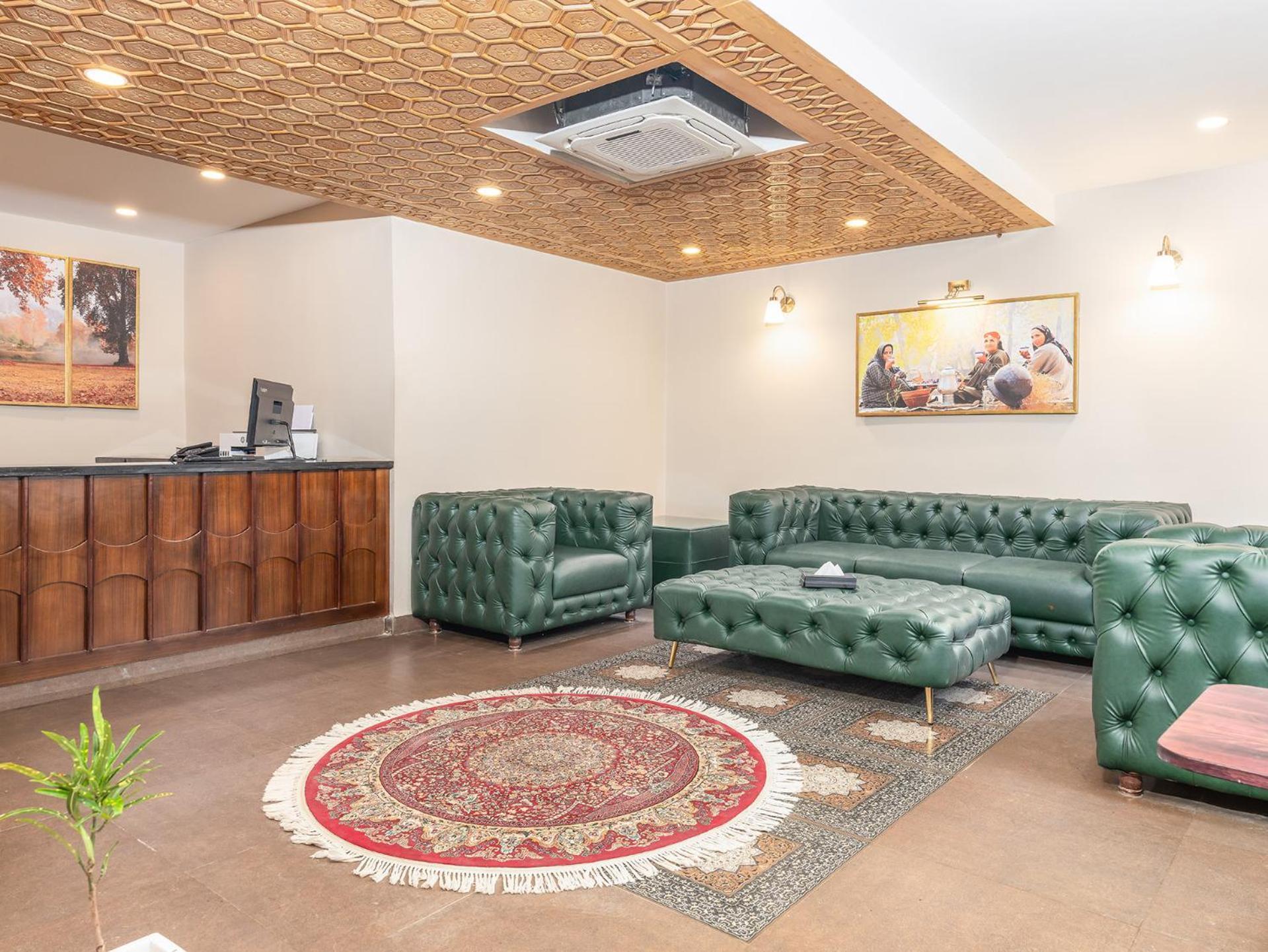 Hotel Molly's