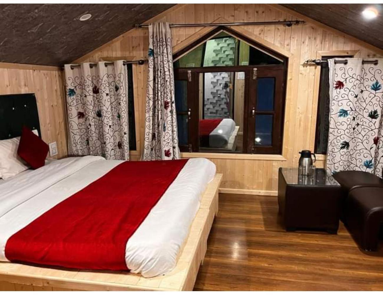 Homestay The Loyal Residency,