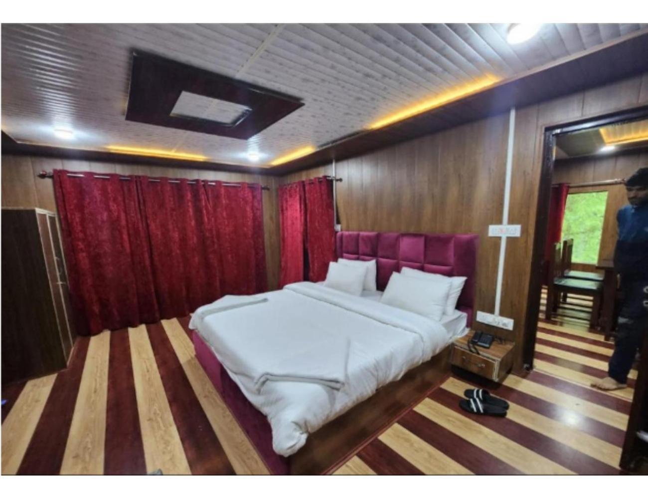 Grand Mala Resorts, Homestay
