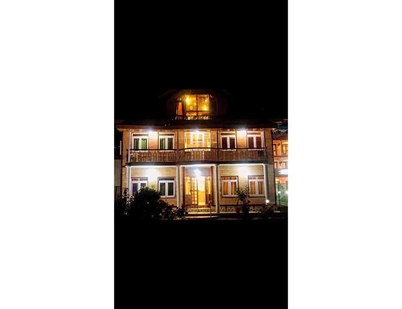Riviera By Mountview, Homestay *