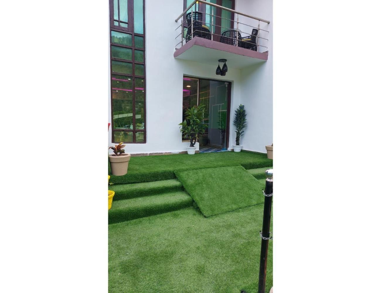 Homestay Sun N Shades,