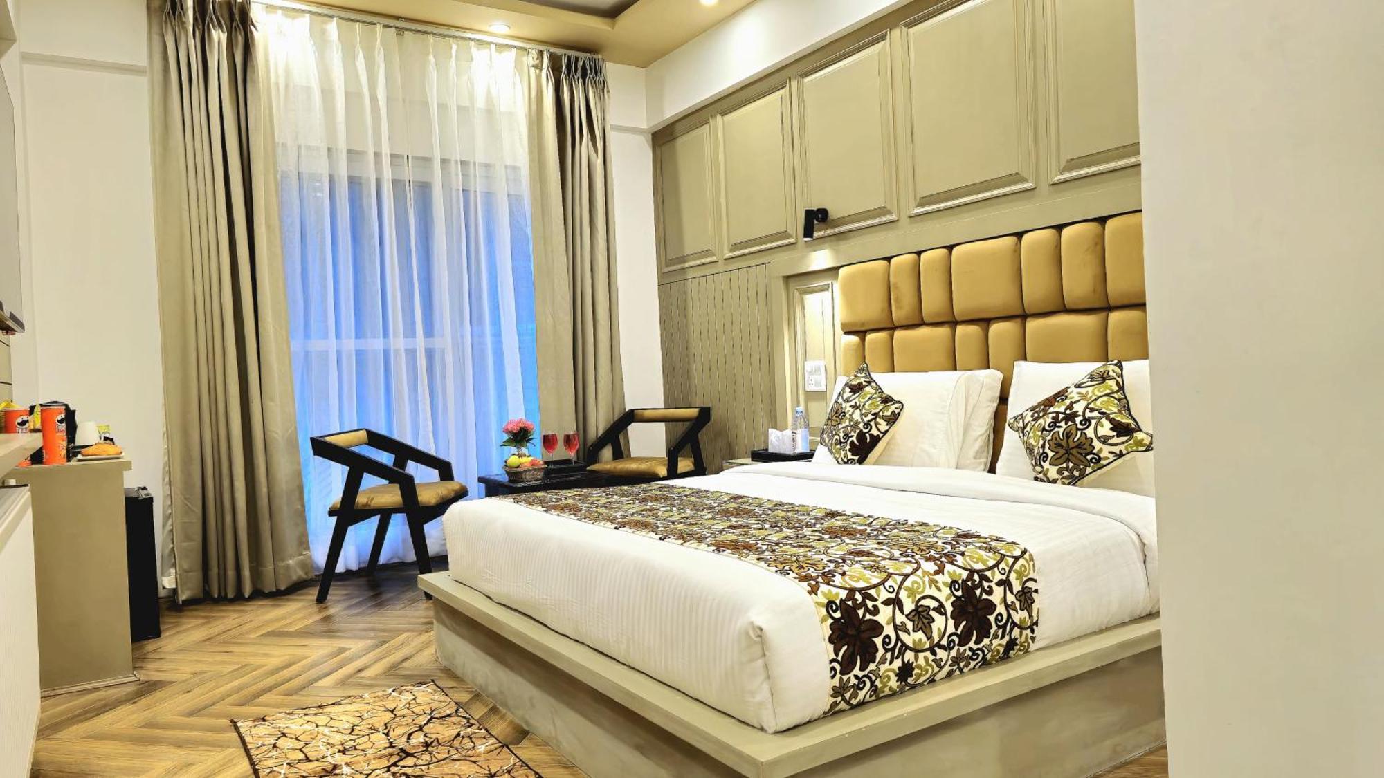 Hotel Twin Towers By D'foy 4*
