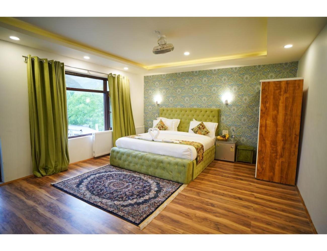 Homestay The Wonder Hills, *