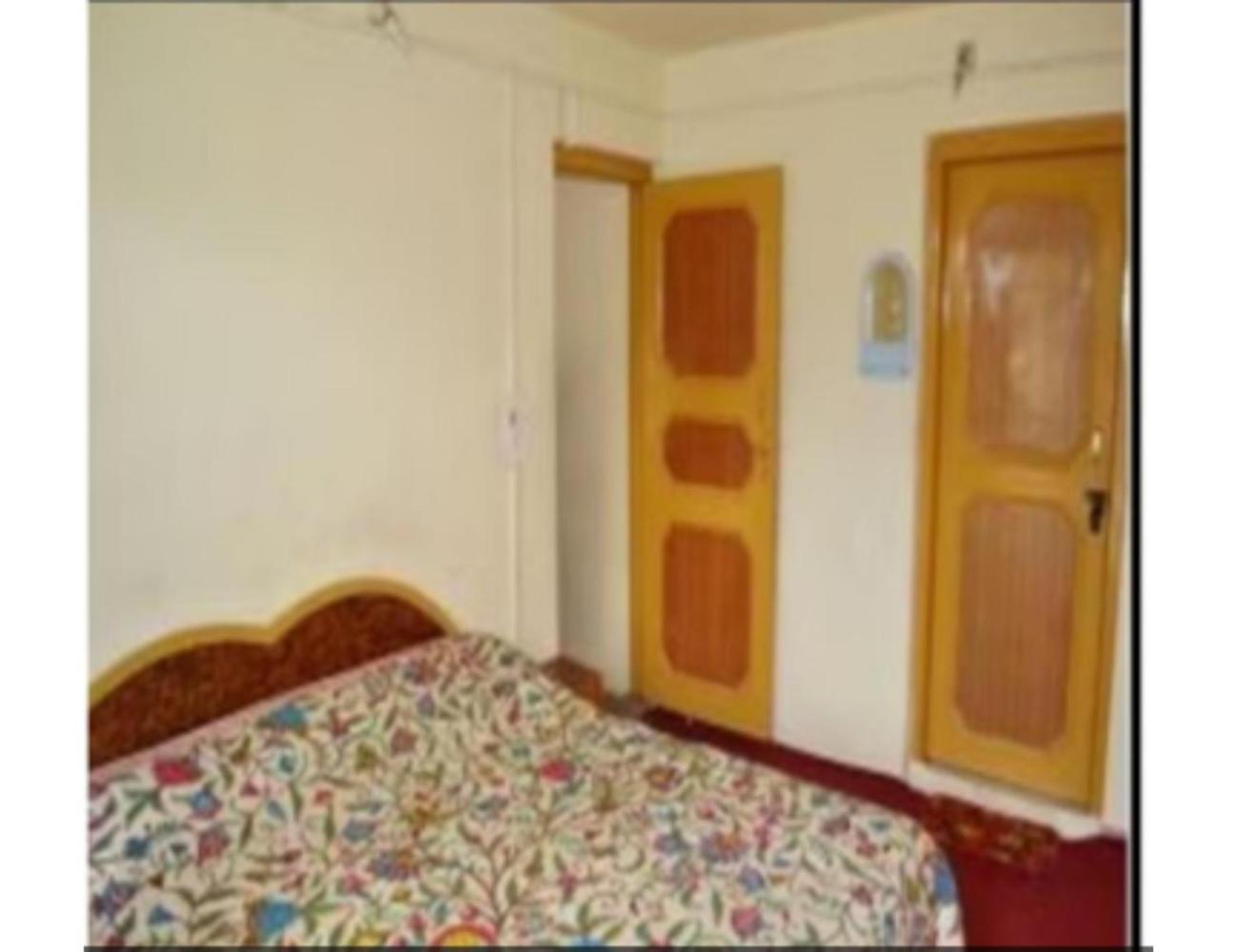 Adnan Palace Hotel, Near Laripora,