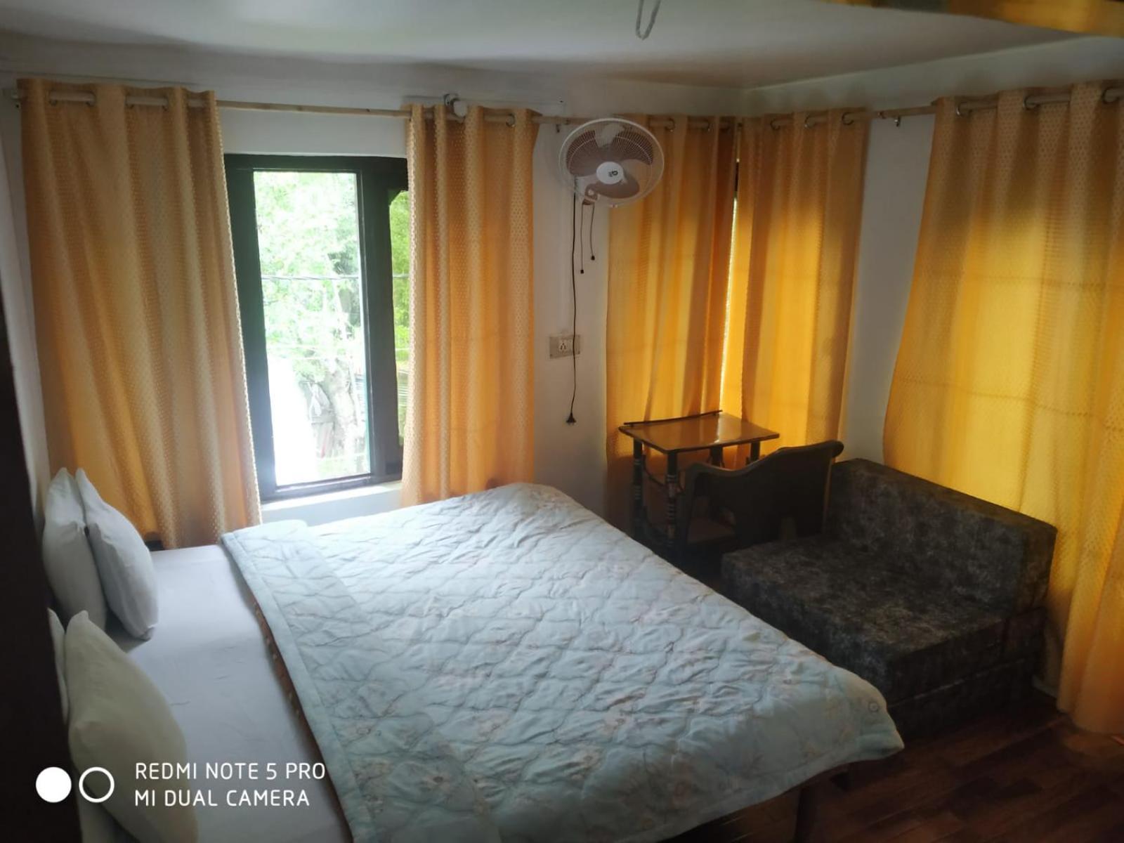 Travel Thennal Yatra Pahalgam