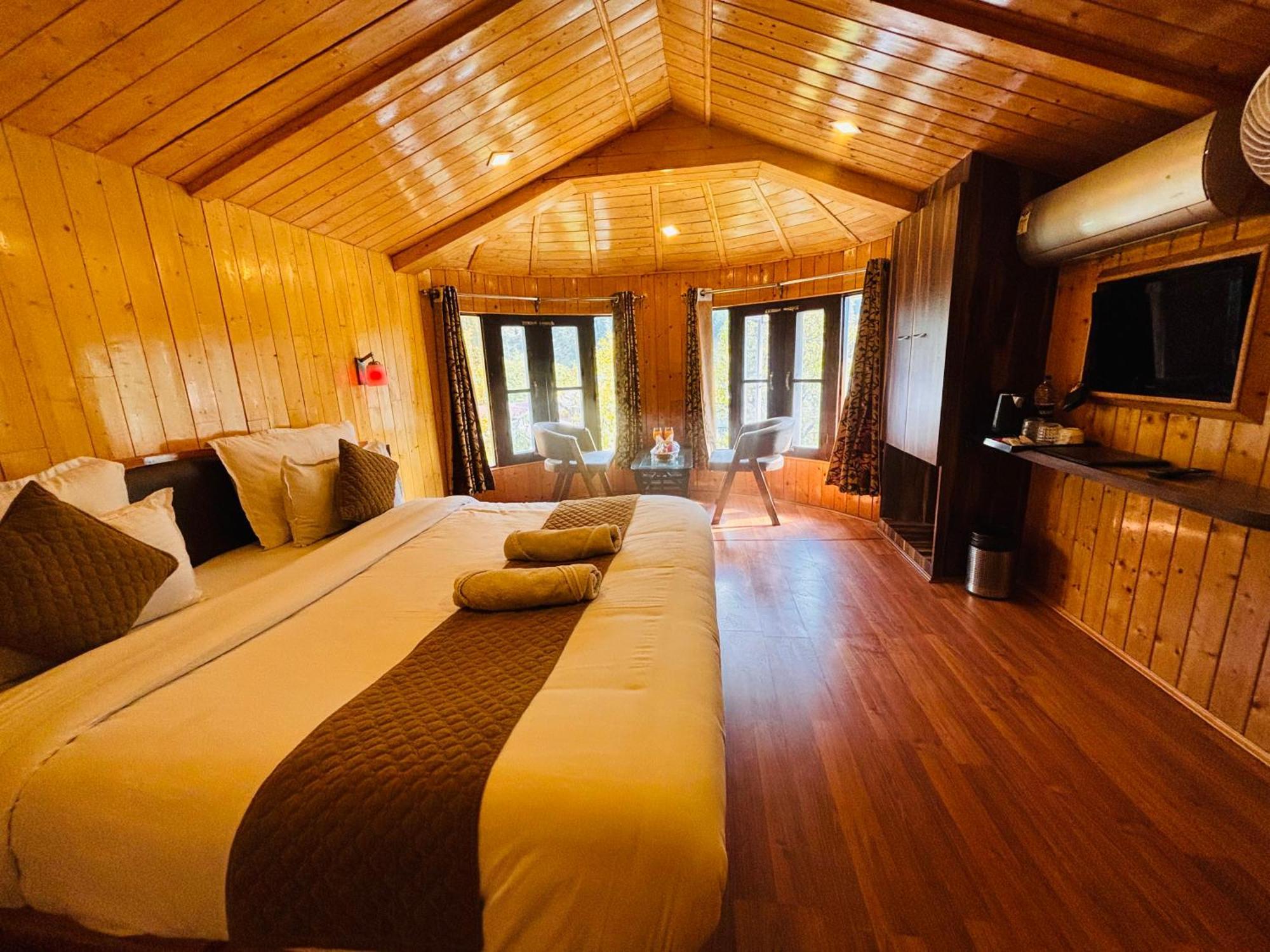 Hotel Bombay Palace Pahalgam