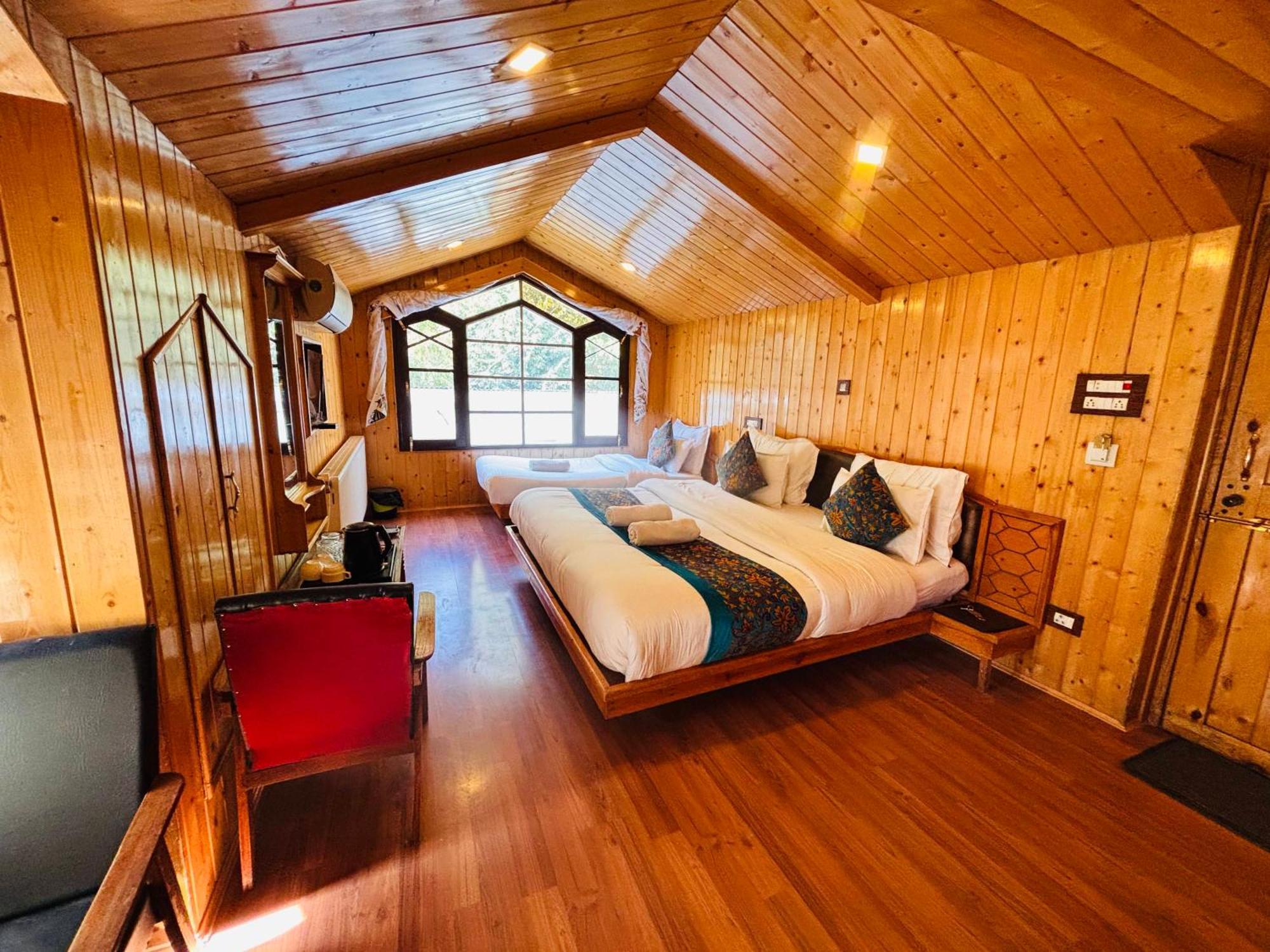 Hotel Bombay Palace Pahalgam