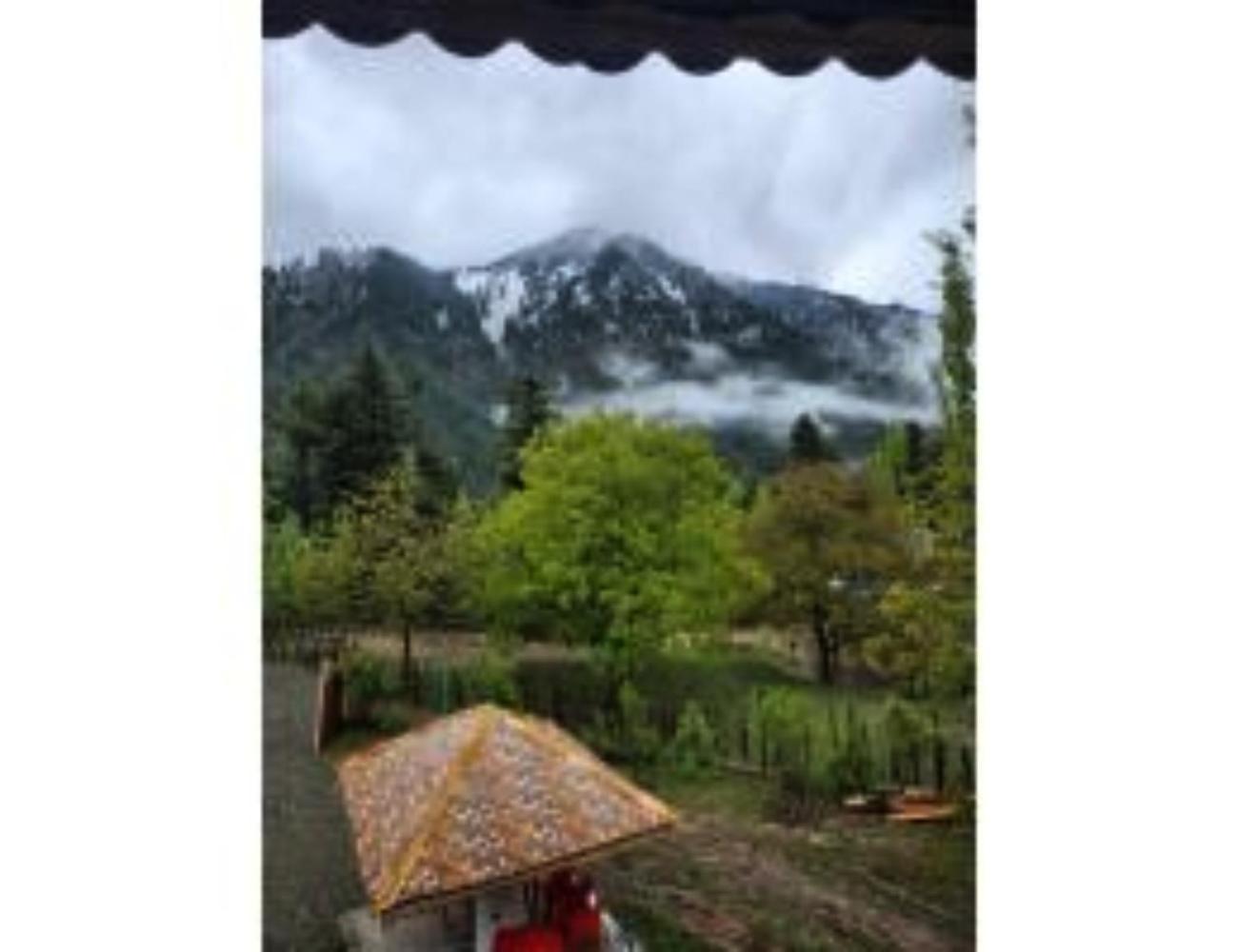 Woods Cottage, Near Lavender Park, Pahalgam