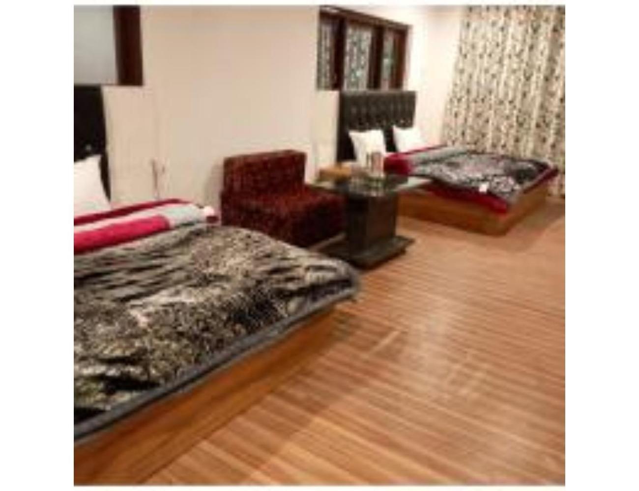 Hotel Amarnath Palace, ,near Laripora,pahalgam Pahalgam