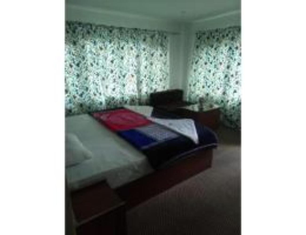 Amarnath Palace, ,near Laripora,pahalgam Hotel