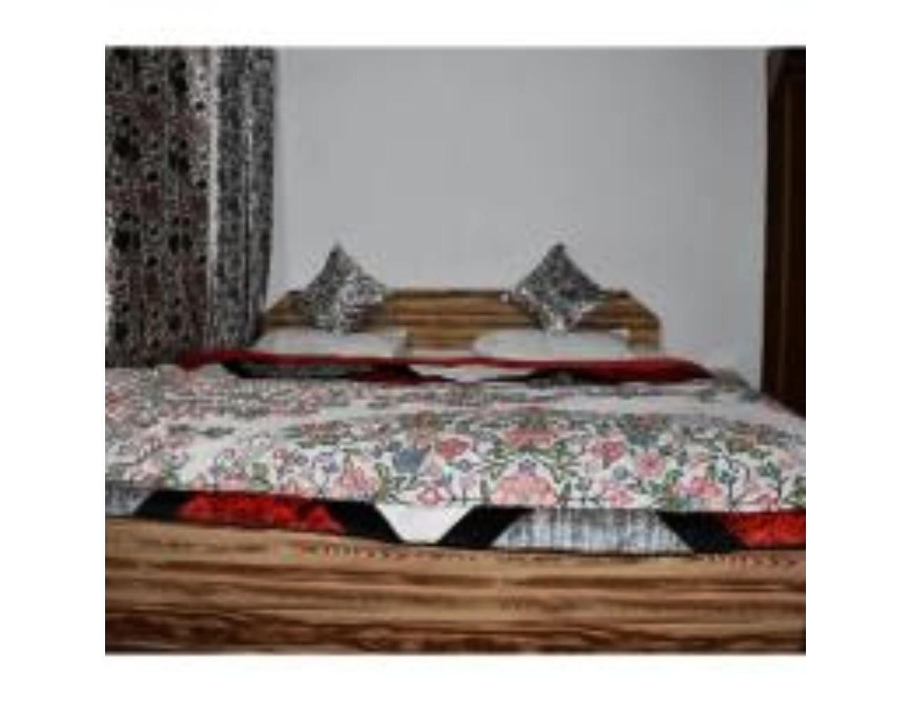 Hotel Snow Peak Guest House, Near Lavender Park ,pahalgam Pahalgam