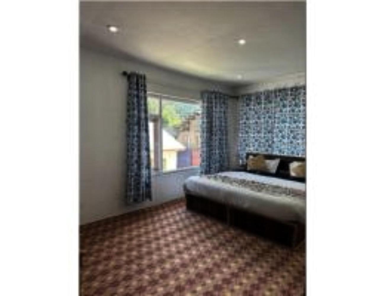 New Relax Inn, Pahalgam, 2 Km From Lidder Valley Hotel