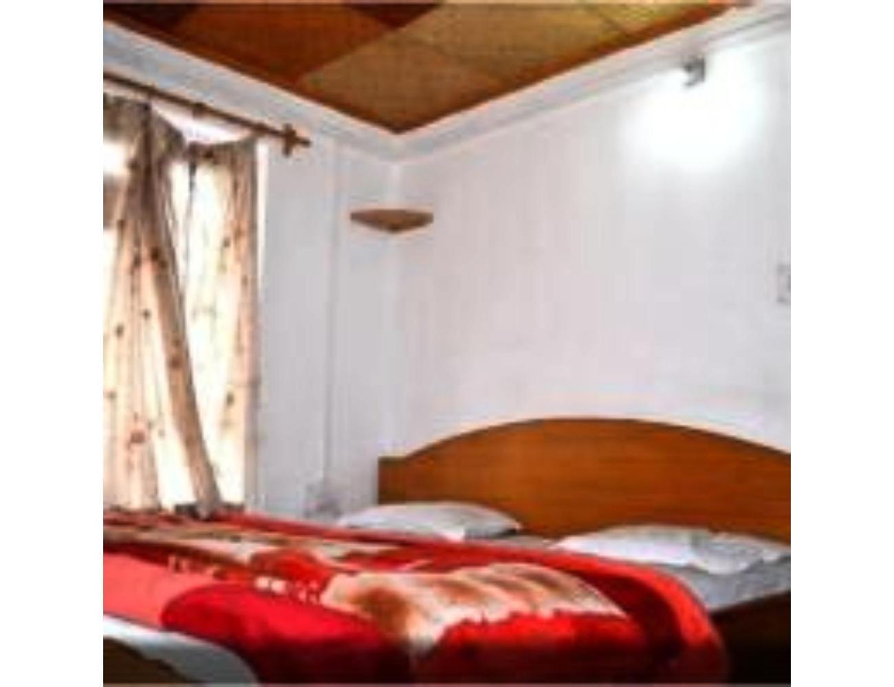 Royal Stay, Near Lidder Valley, Hotel 2*