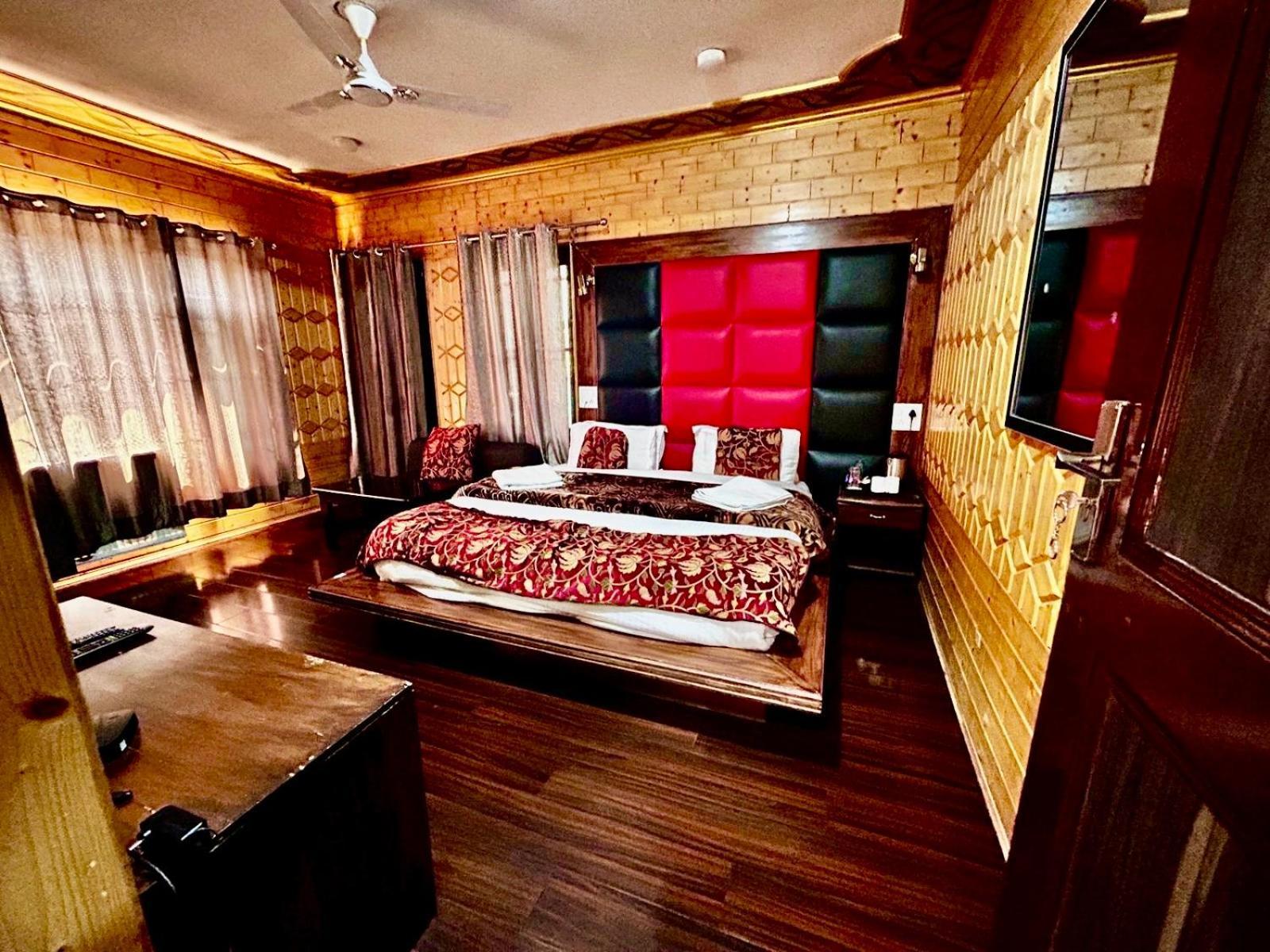 As Maintained By Zaara Hotel 4*