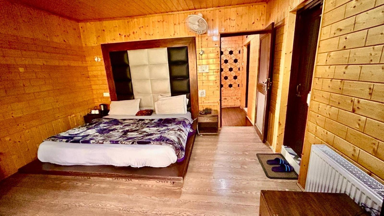 Hotel As Maintained By Zaara Pahalgam