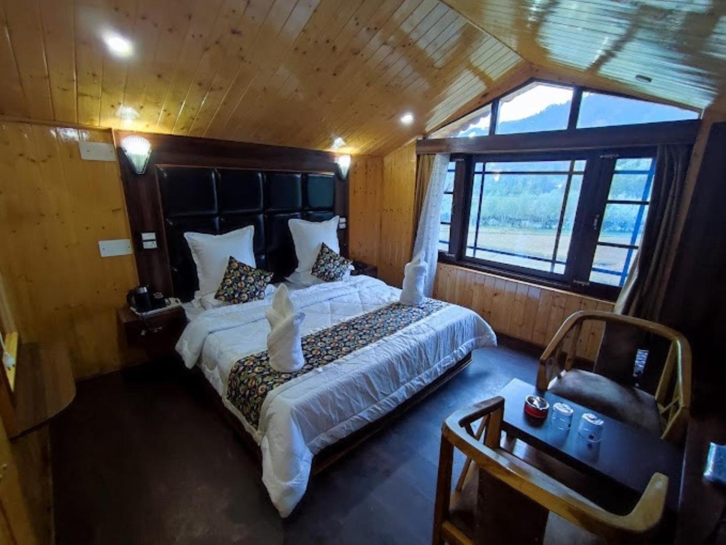 Hotel Rio , Pahalgam
