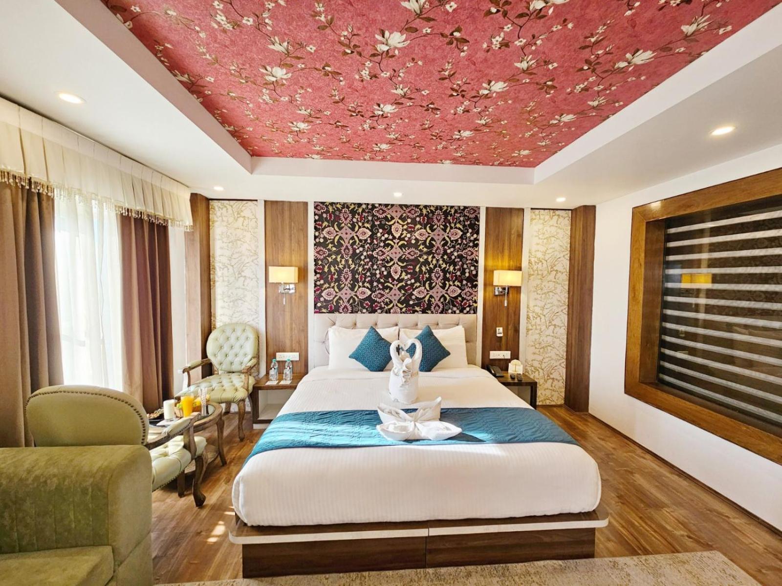 The Walnut Creek 4*