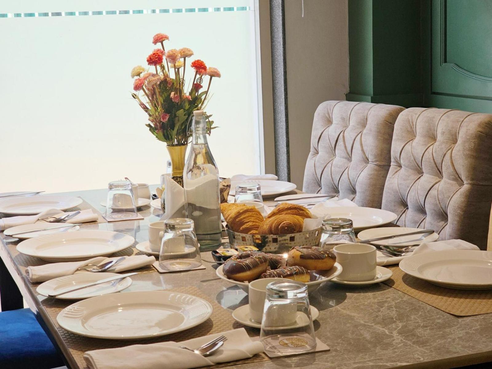 Hotel The Walnut Creek 4*
