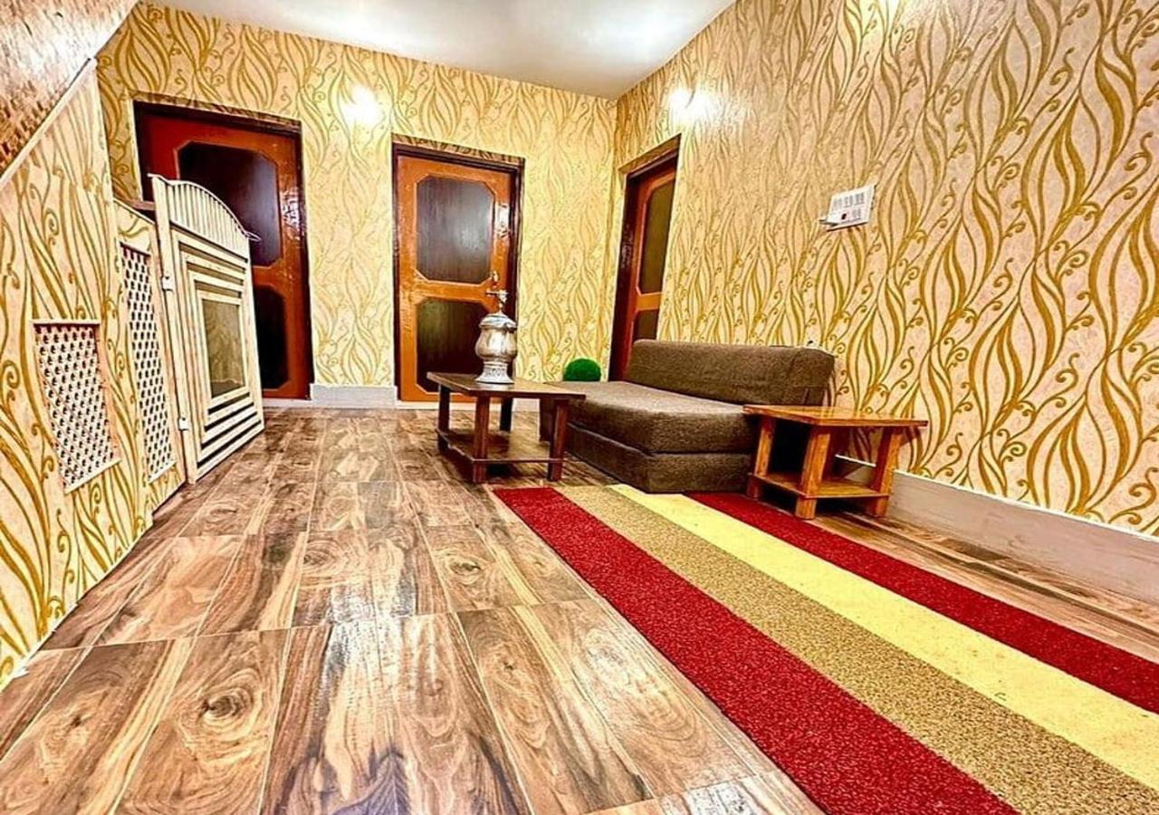 Luxury Heights Hotel Pahalgam