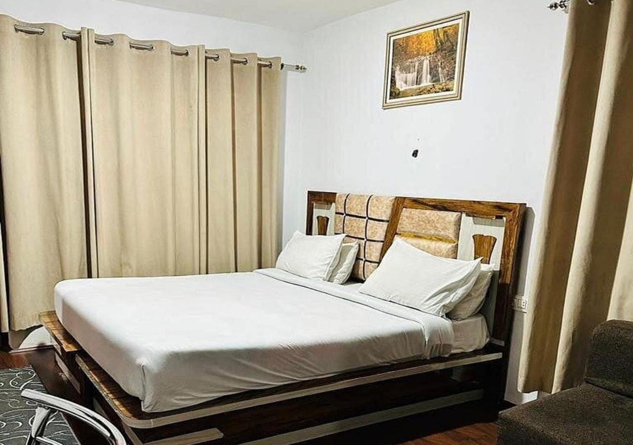Hotel Luxury Heights