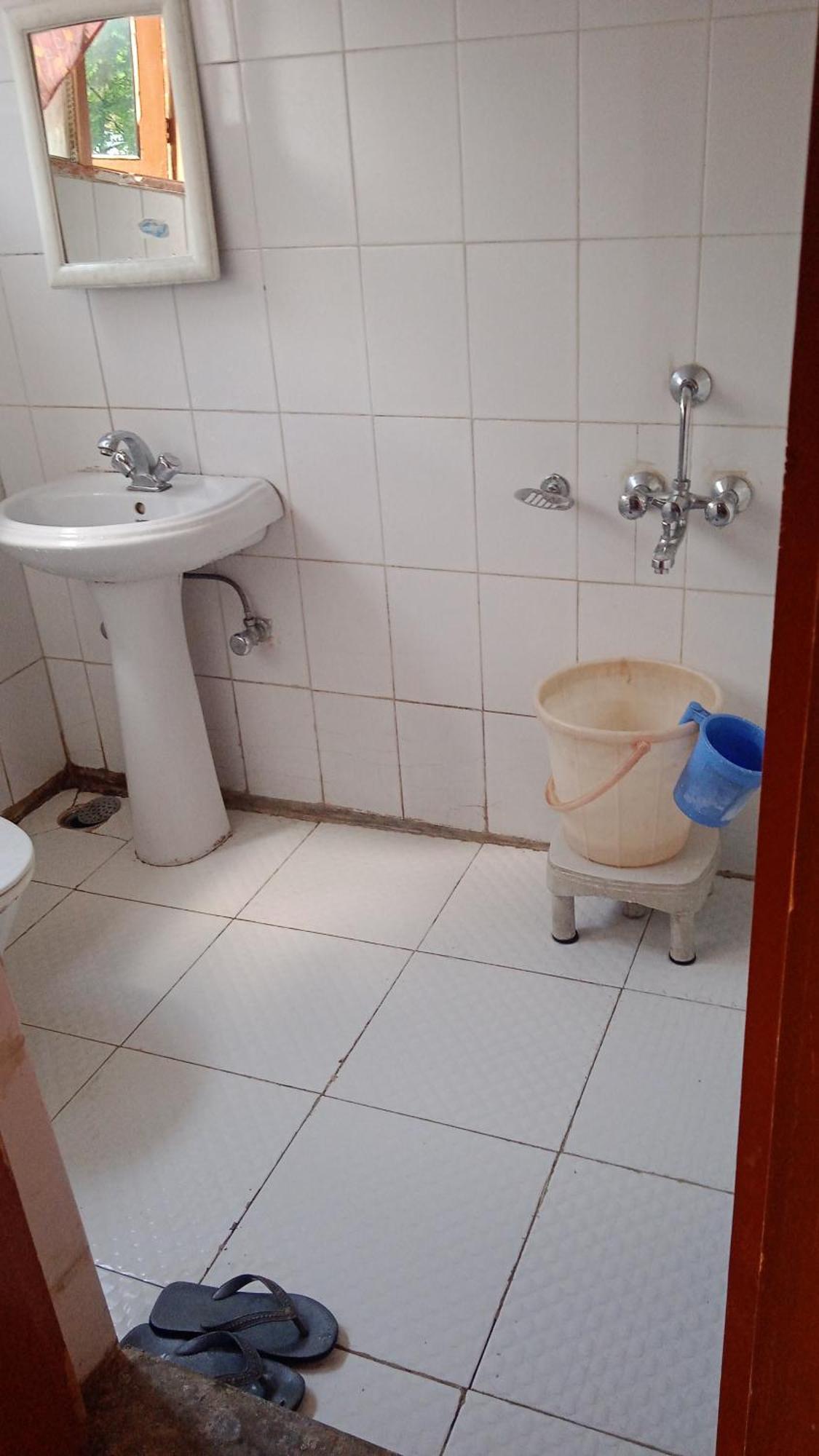Hotel Gulfam Palace Pahalgam