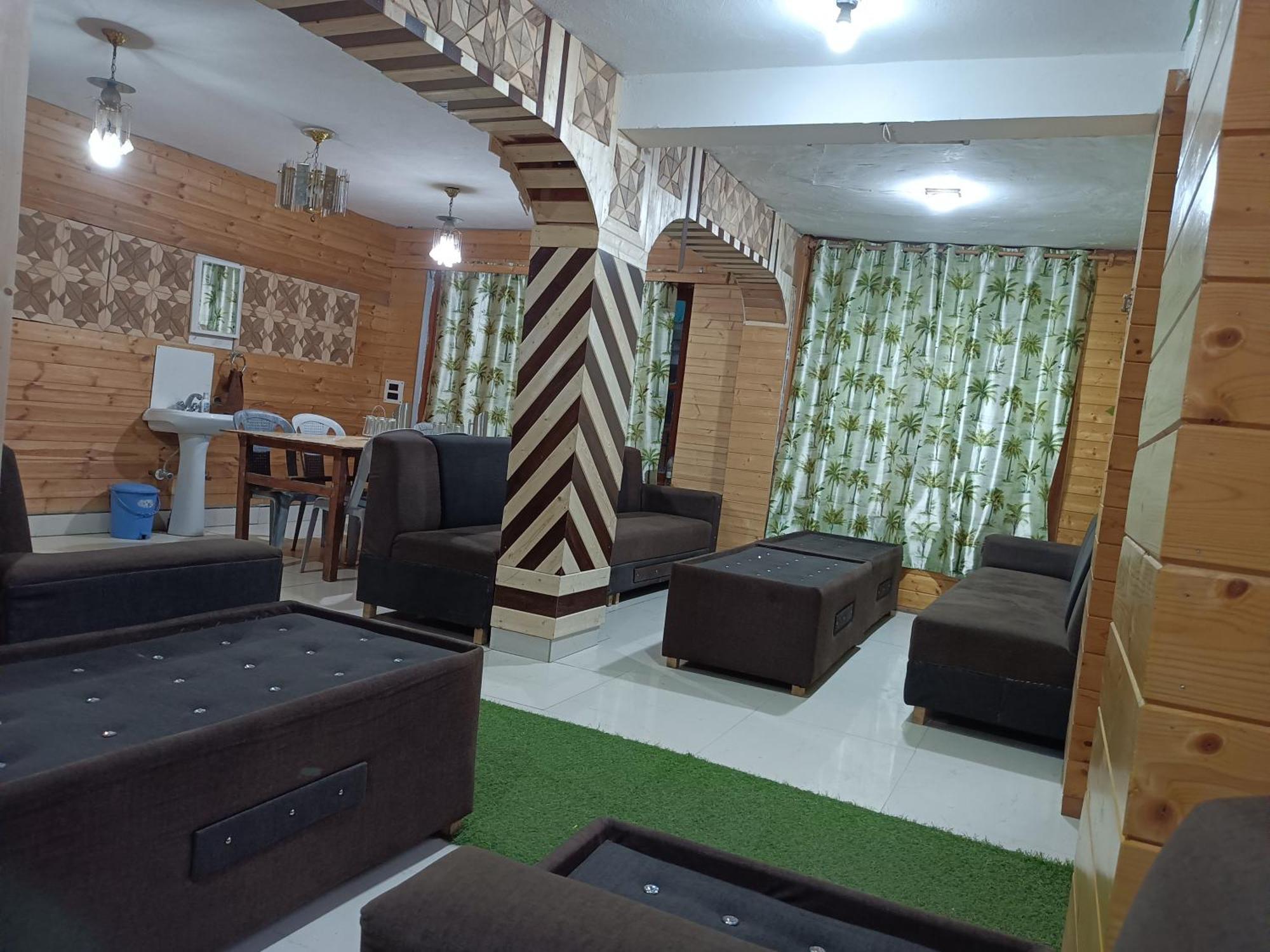 Hotel Gulfam Palace