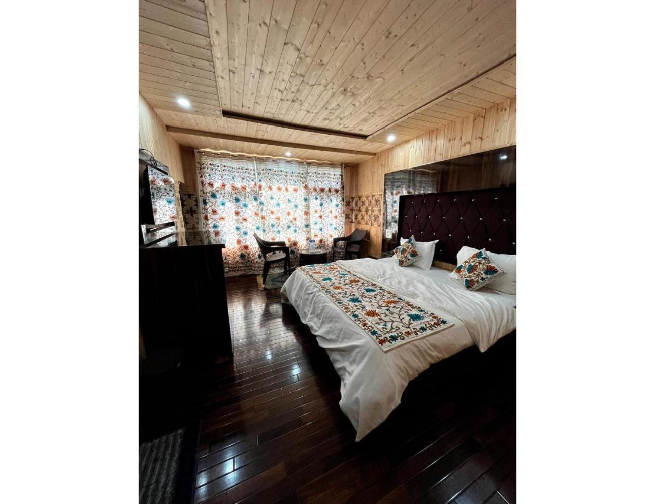 Poshwan Guest House, Pahalgam