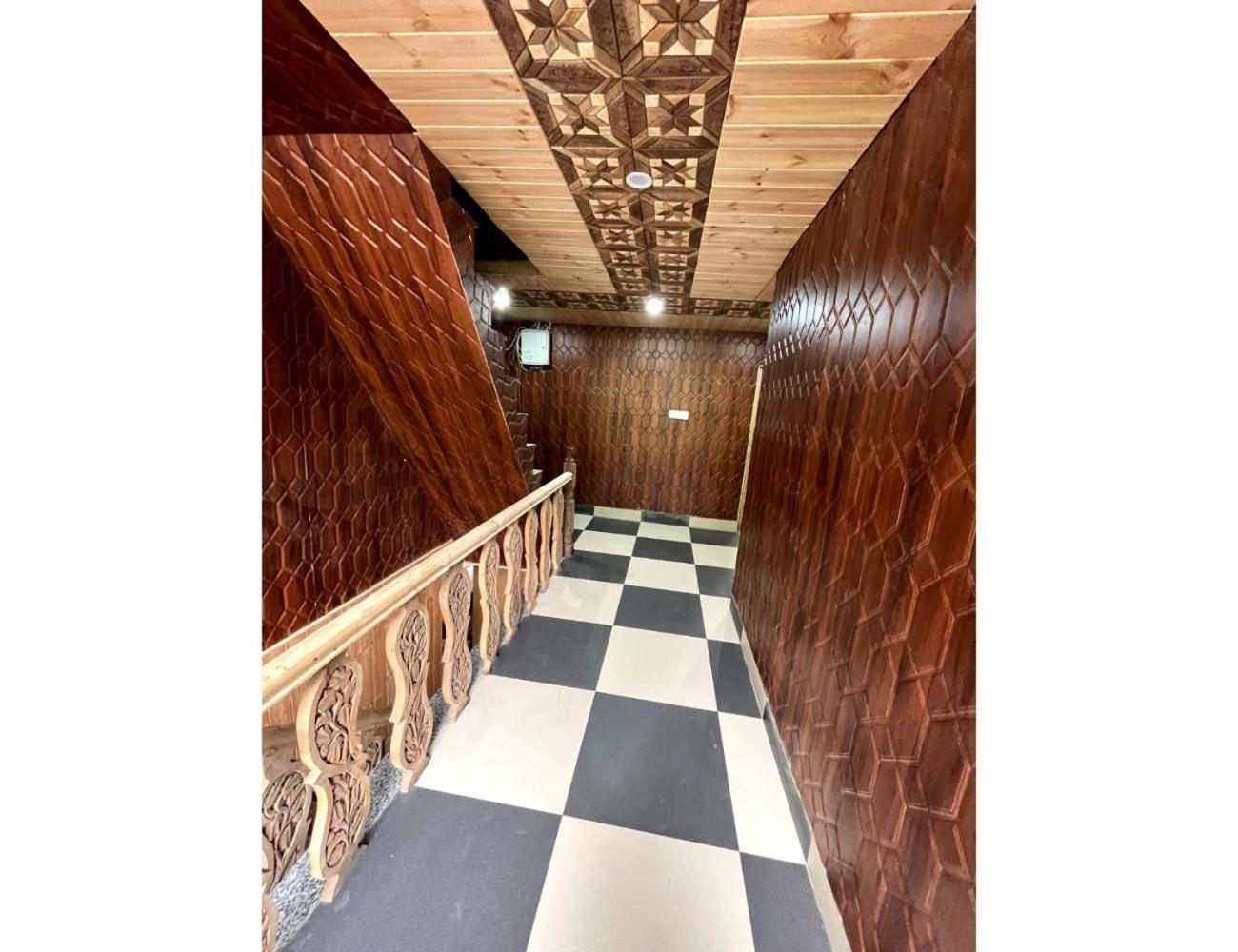 Poshwan Guest House, Homestay Pahalgam