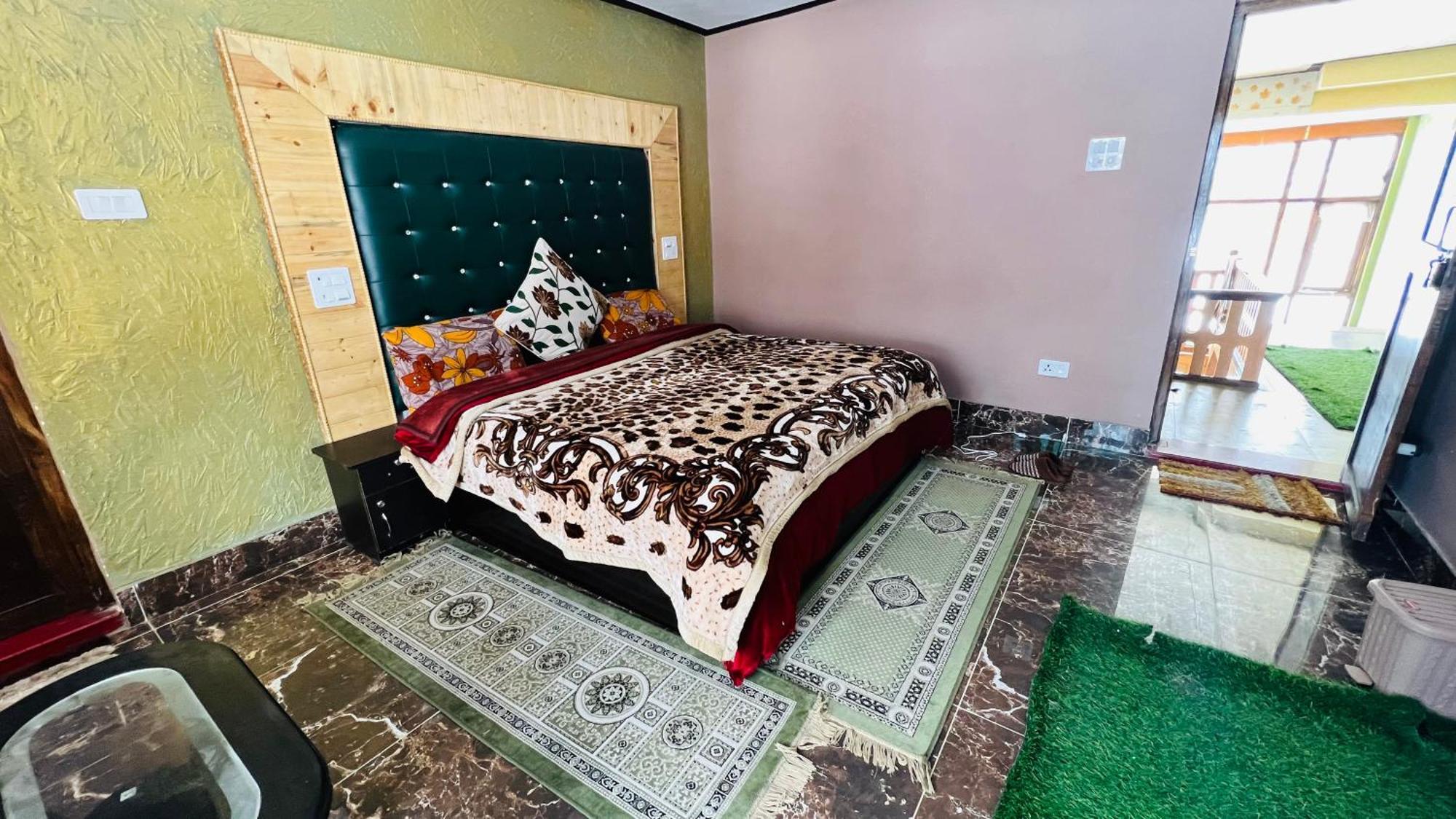 Seven Hotel Pahalgam