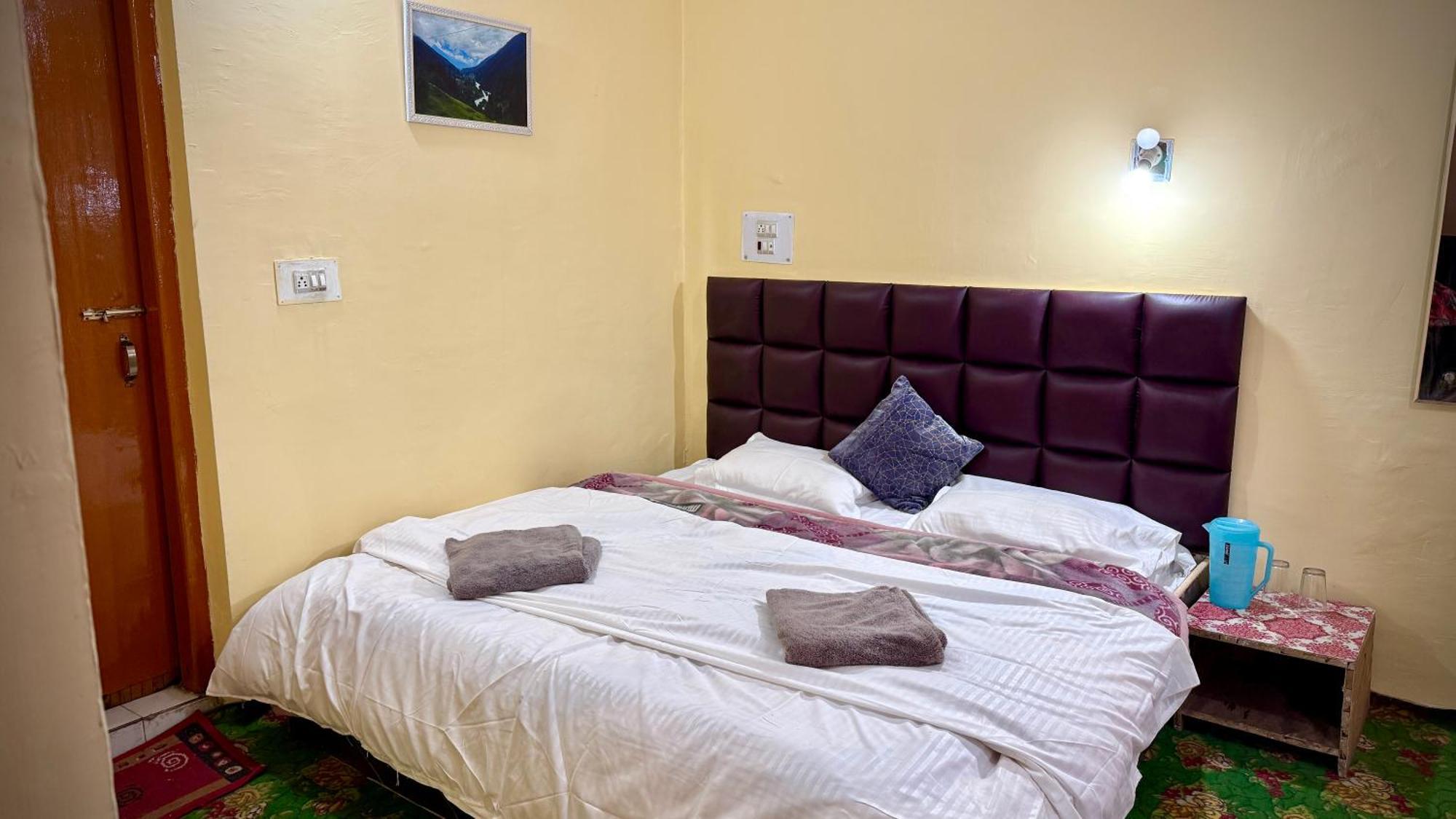 Al Hayat Guest house