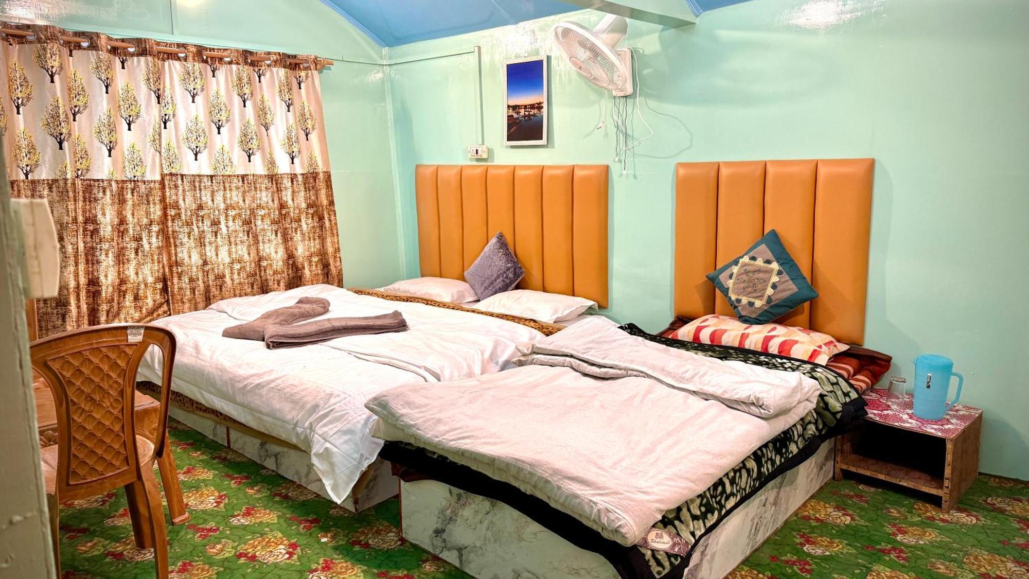 Al Hayat Guest house