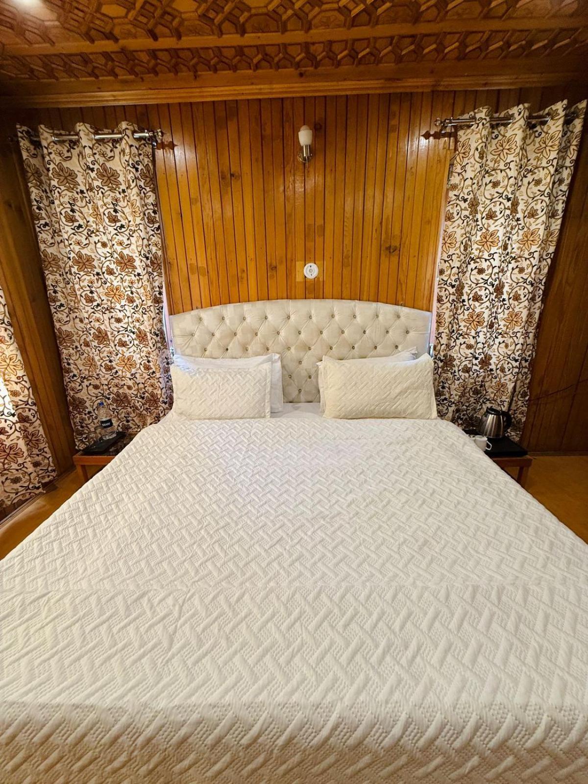Hotel The Pinus 3*