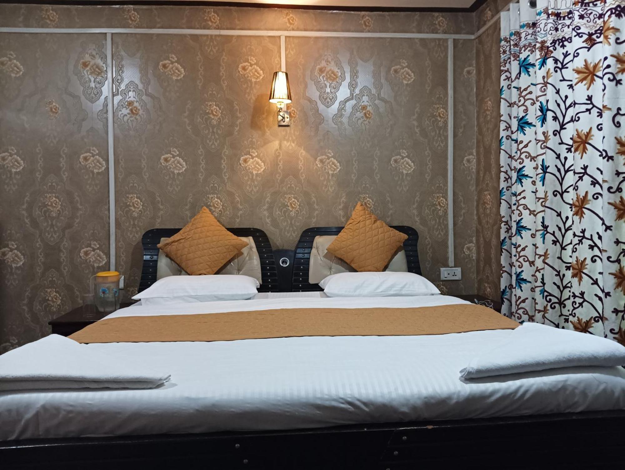 Duke Hotel