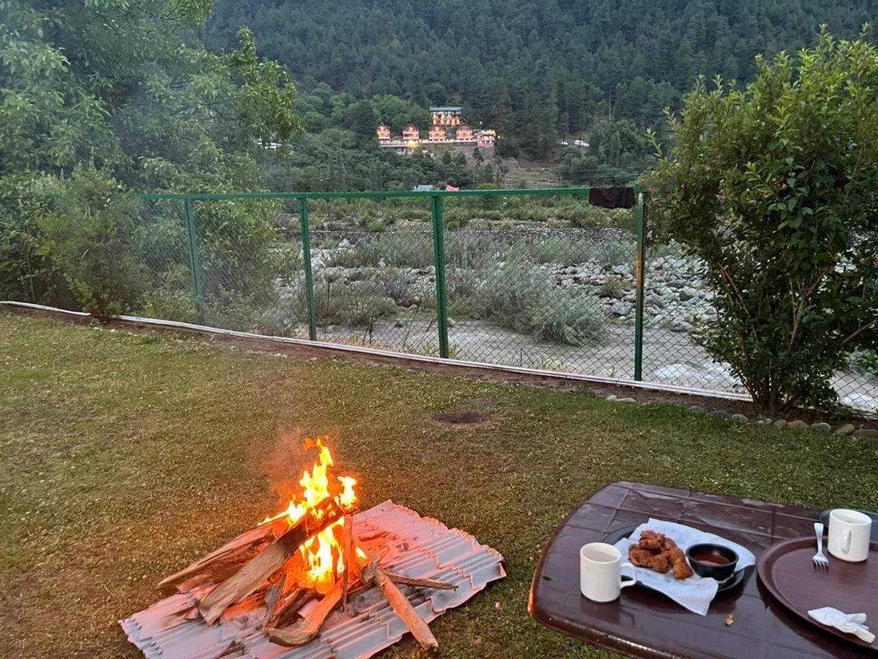 Lodge Birdsong