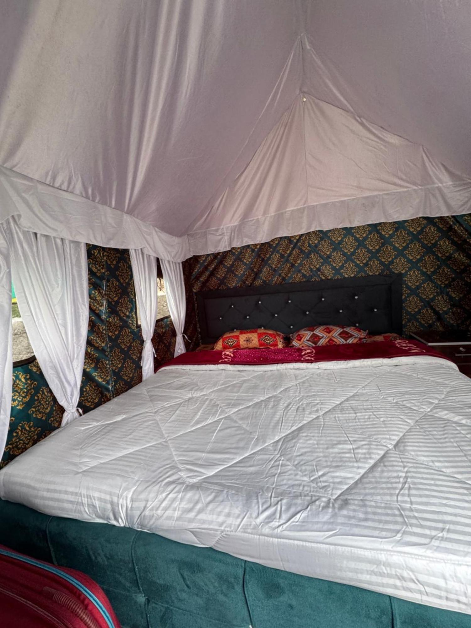 Woodswalk Luxury tent *