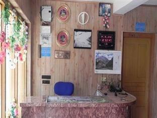 Oyo 5472 Bombay Palace Pahalgam