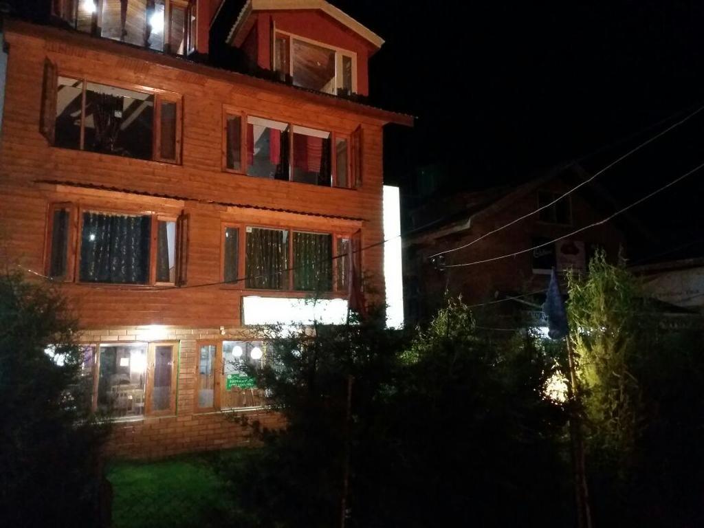 Palestine Pahalgam