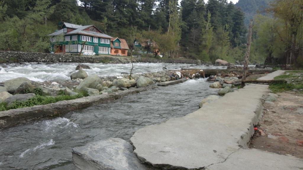 Lidder Resorts Pahalgam