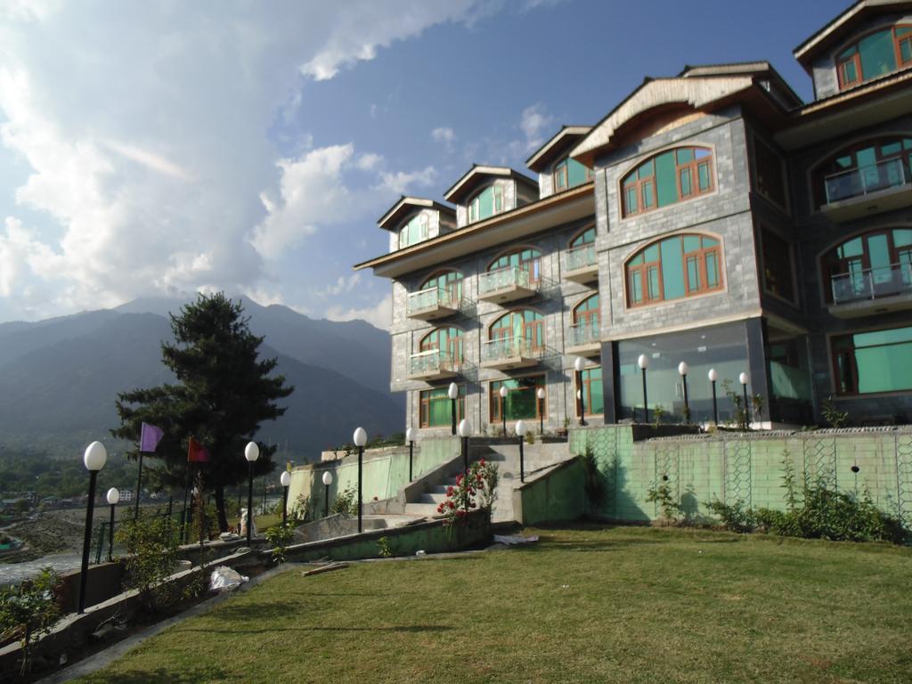 Hotel Srichan Resorts