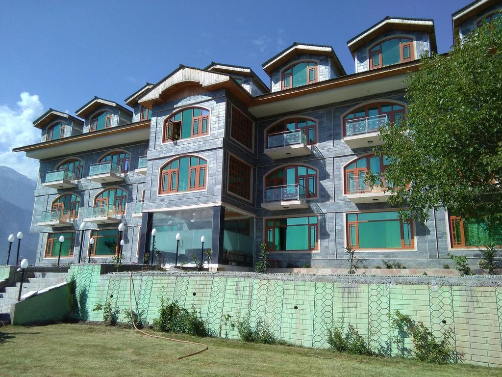 Hotel Srichan Resorts