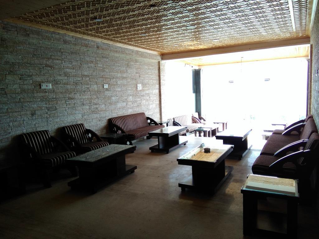 Srichan Resorts *