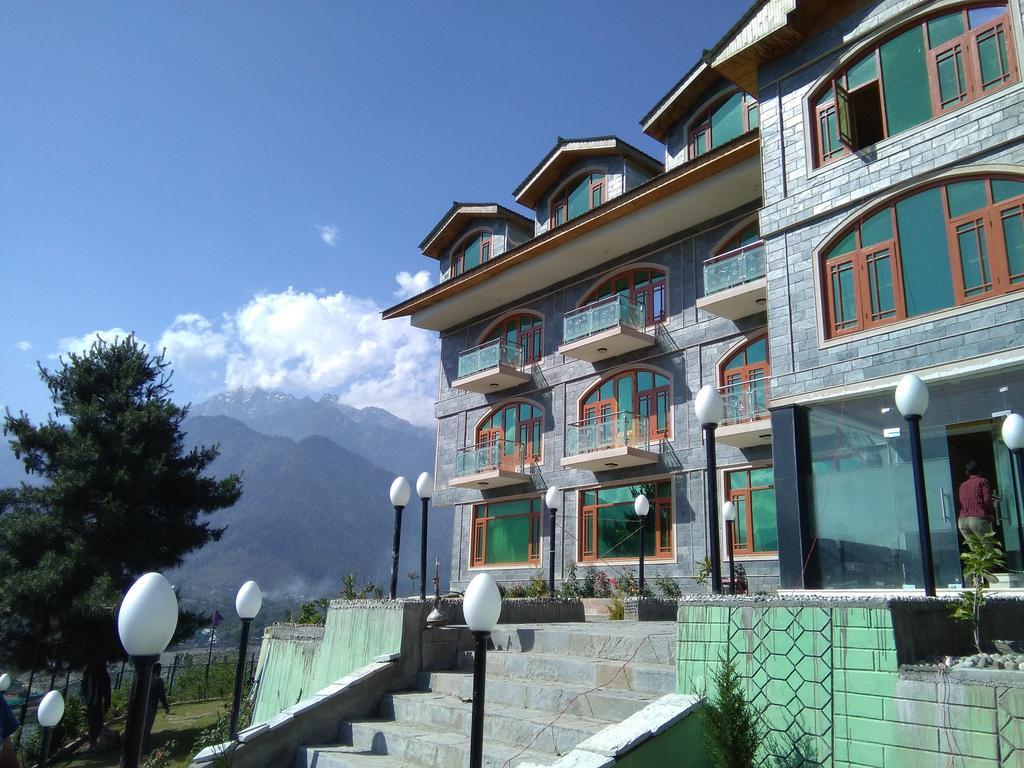 Hotel Srichan Resorts *