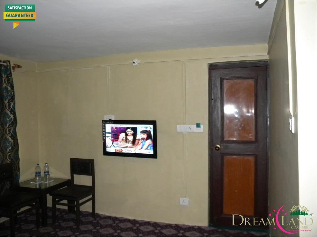 Dreamland Kashmir Guest house