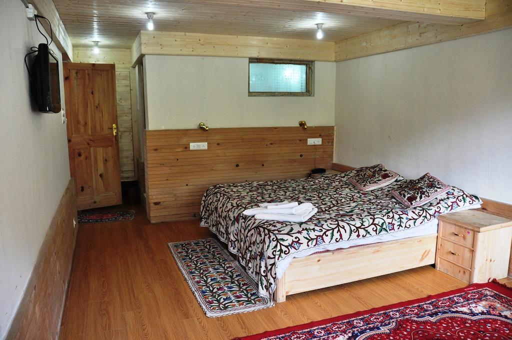 Hotel Himalaya House 2*