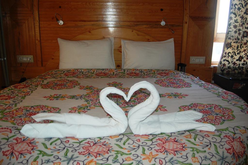 Hotel Paradise Pahalgam